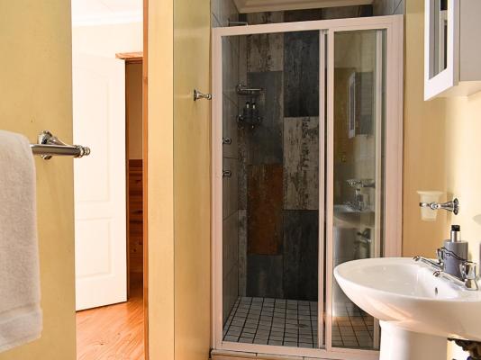 Room image 7