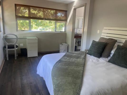 Room image 2