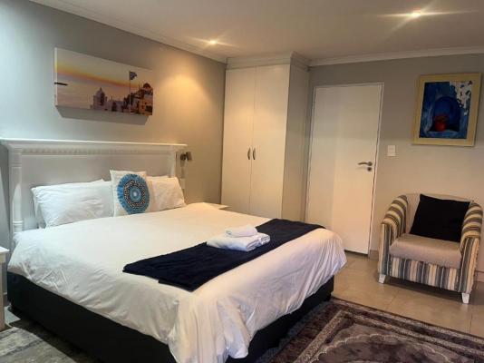 Room image 6