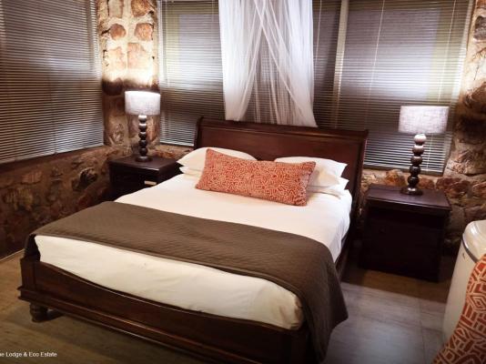 Thulani Game Lodge & Eco Estate - 282446
