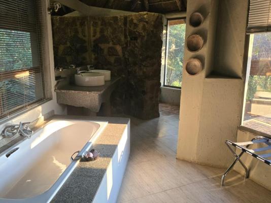 Thulani Game Lodge & Eco Estate - 282451