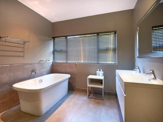 Dynasty Forest Sandown Serviced Apartments - 282502