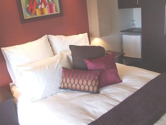 Room image 1