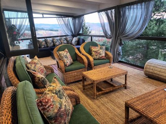 105,107,127,128 Clarens Golf Villas - 282583