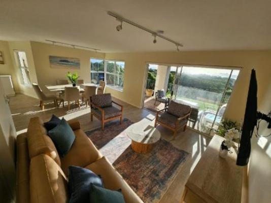 Beach Villa @ Woodbridge Island - Living Room