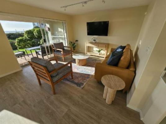 Beach Villa @ Woodbridge Island - Living Room