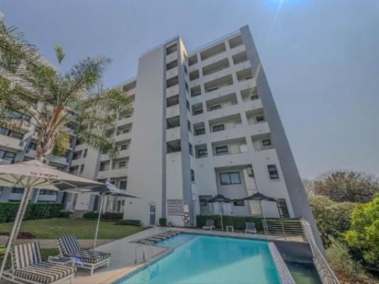 Menlyn 1-Bed Apartment Parking & Pool - Property / Building