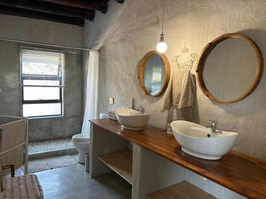 Leadwood Tree Safari Lodge 695 - 282734