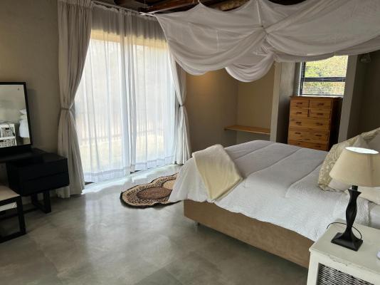 Leadwood Tree Safari Lodge 695 - 282735