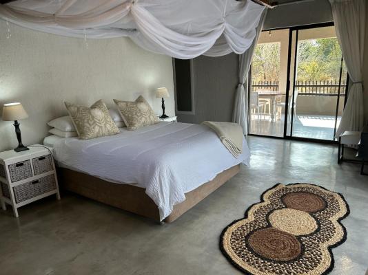 Leadwood Tree Safari Lodge 695 - 282736