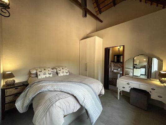 Leadwood Tree Safari Lodge 695 - 282739