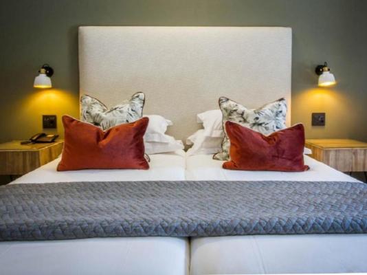 Room image 1
