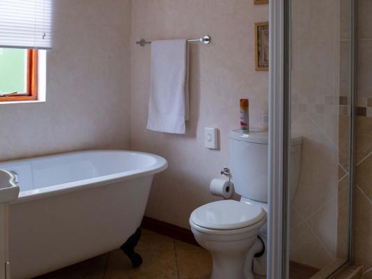 Hartley Manor Guest House - 283240