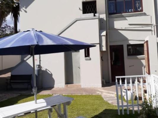 4 Elements lodge - Garden