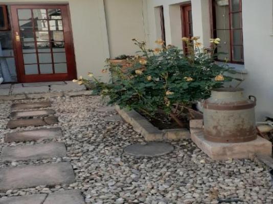 4 Elements lodge - Garden