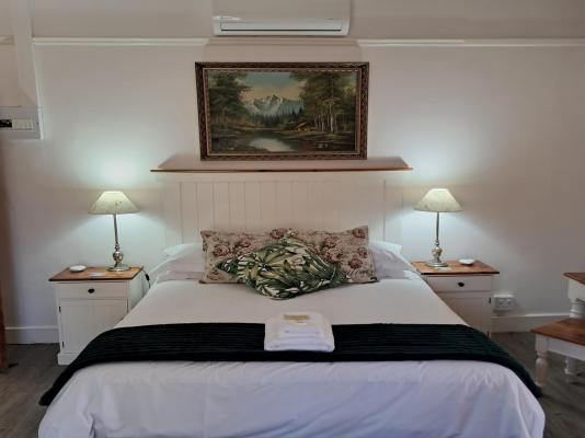 Room image 1