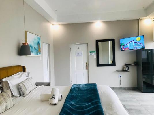 Room image 6