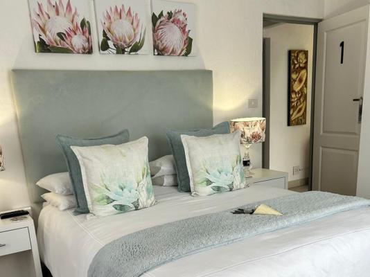 Tree Aloe Guest House - 283636