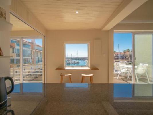 9 Quarter Deck - Lounge or bar