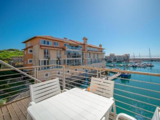 9 Quarter Deck - Patio