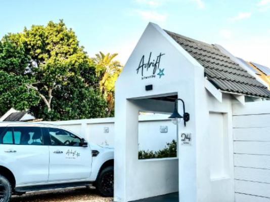 Adrift Guesthouse - Facade or entrance