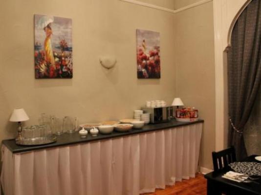 Tranquil House B&B @ 10 Berry Street - Breakfast area