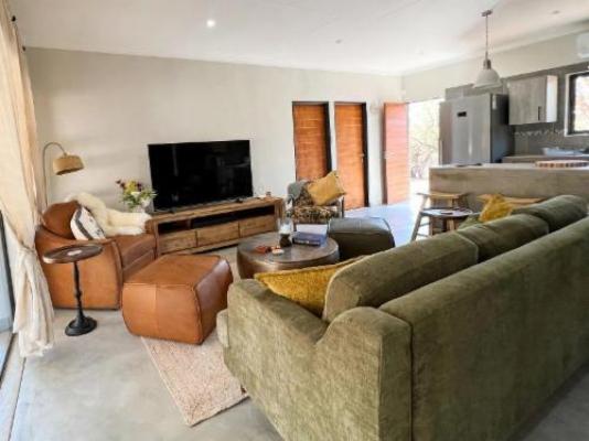 Bushveld Villa - Living Room
