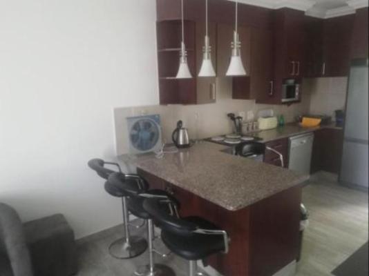 Cerf 6 Margate  - Kitchenette