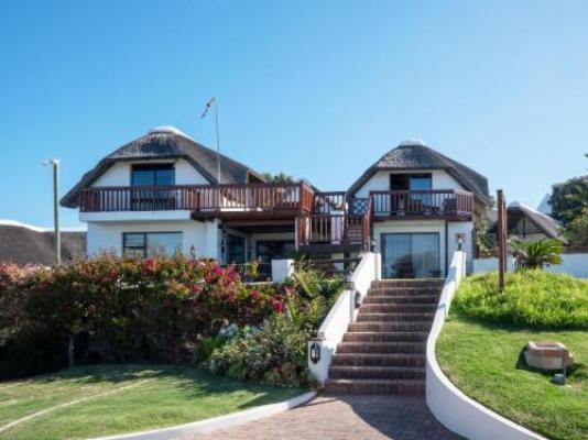 Cycads on Sea Guest House - Facade or entrance