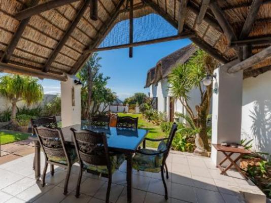 Cycads on Sea Guest House - Property / Building