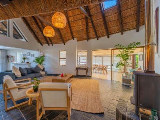 Cycads on Sea Guest House - Living Room