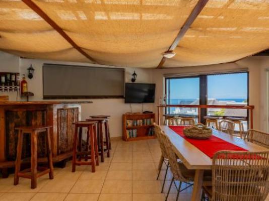 Cycads on Sea Guest House - Lounge or bar