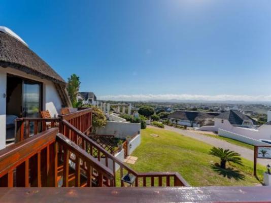Cycads on Sea Guest House - Mountain view