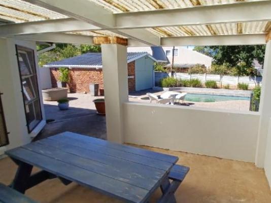 Garden Court B&B - Braai/BBQ facilities