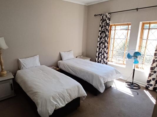 Garden Court B&B - 284041