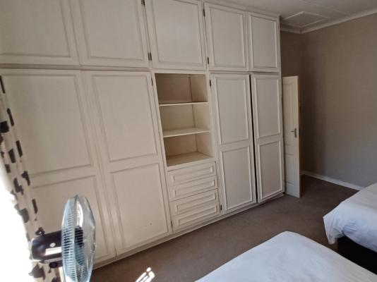 Garden Court B&B - 284042