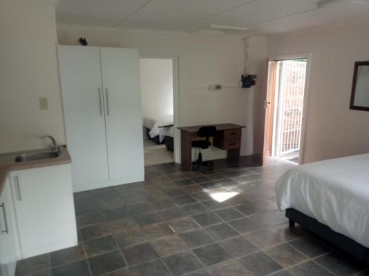 Garden Court B&B - 284075
