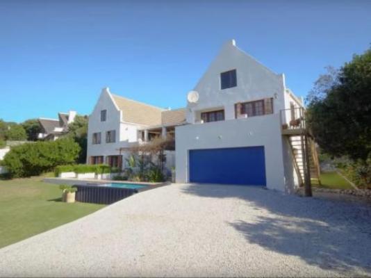 Paradise Point - Property / Building