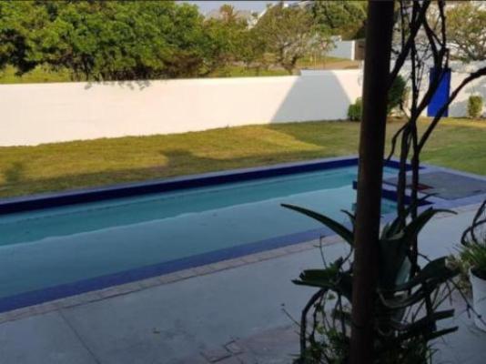 Paradise Point - Pool view