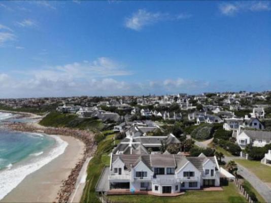 Paradise Point - Neighbourhood