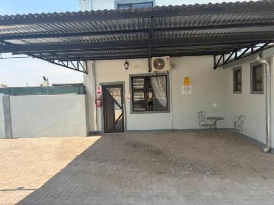 Pooltjie's Self-Catering Overnight - Property / Building