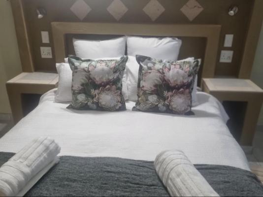 Pooltjie's Self-Catering Overnight - 284136