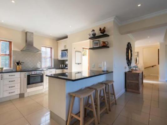Swallows Retreat - Kitchenette