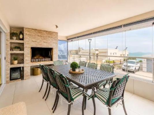 The Blue Sea Villa - Braai/BBQ facilities