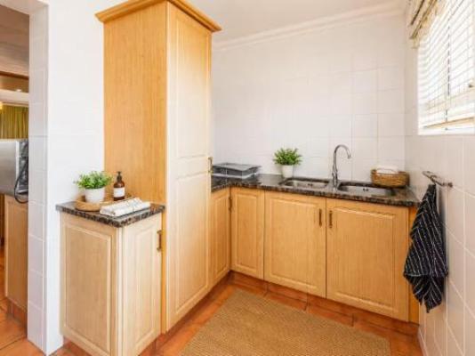 The Blue Sea Villa - Kitchenette
