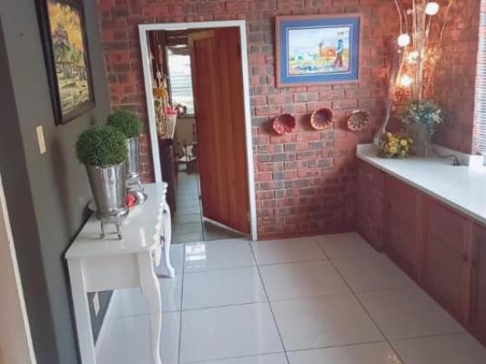 AGT Guesthouse - Decorative detail