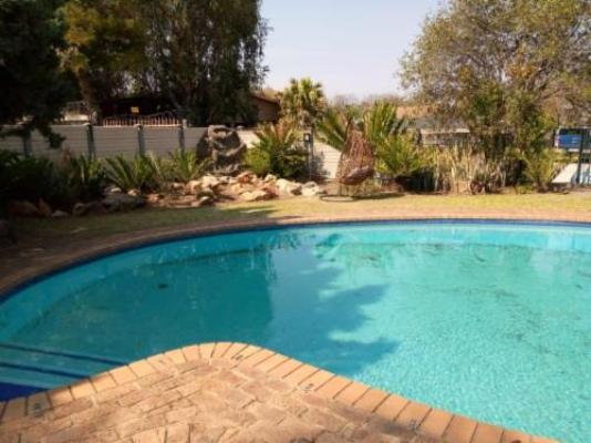 AGT Guesthouse - Swimming pool