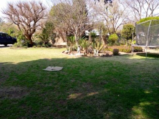 AGT Guesthouse - Garden view