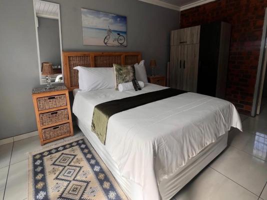 Room image 4