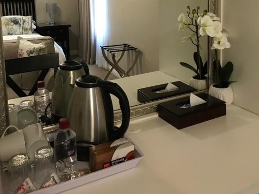 Room image 3